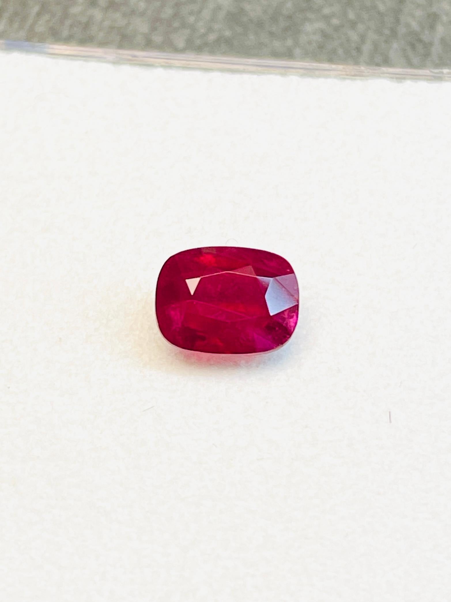 GIA certificate Unheated Burma Ruby Pigeon Blood deep red color 1.59ct  In New Condition For Sale In bangkok, TH