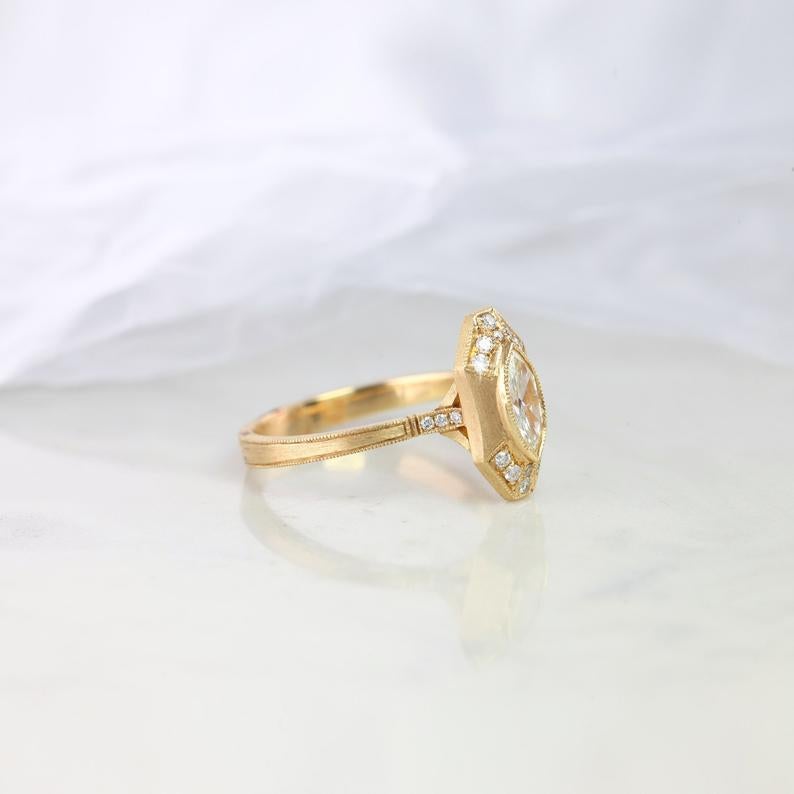 Anillo estilo vintage con diamante talla marquesa certificado por GIA de 0,33 quilates Corte marquesa