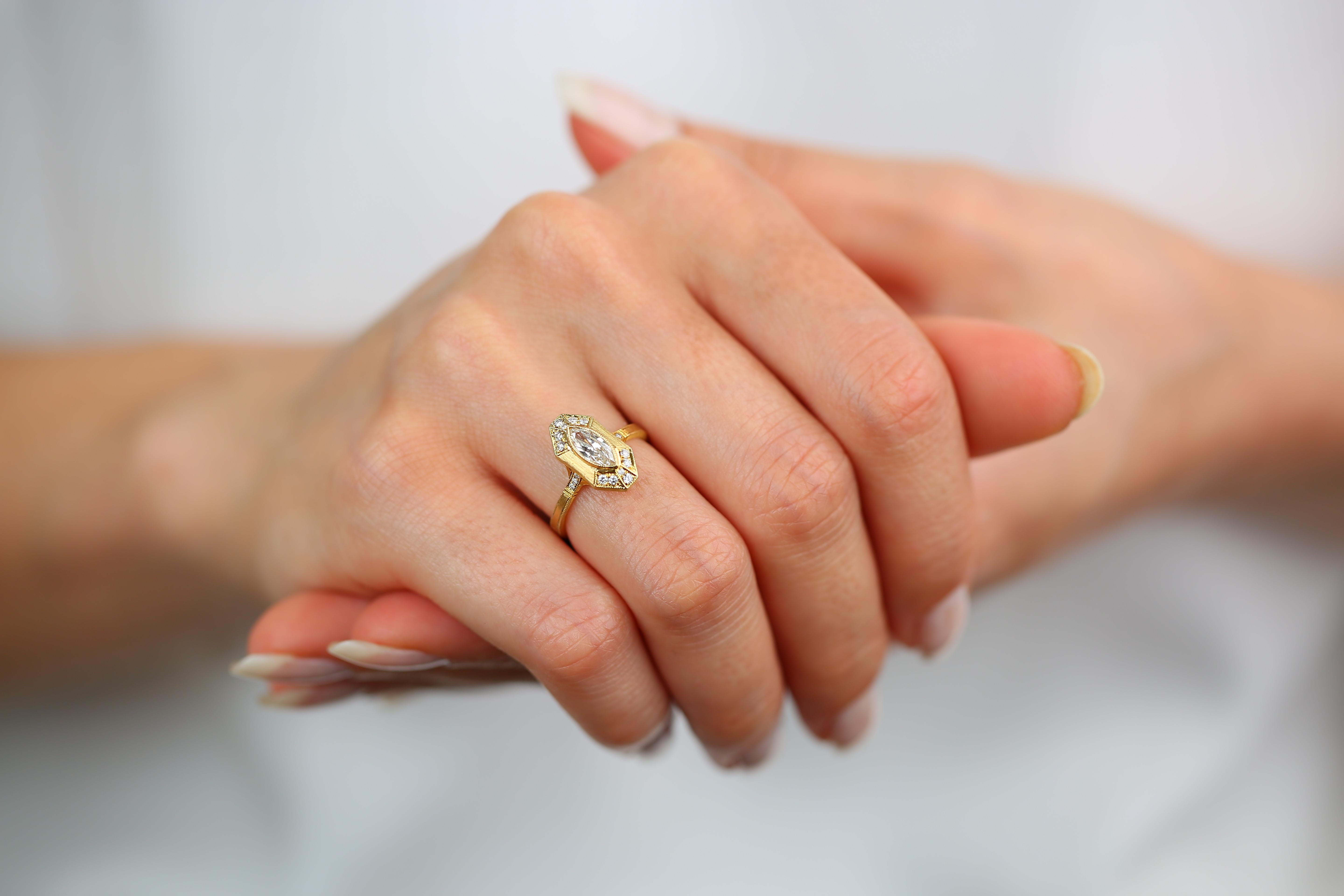 Bague de style vintage avec diamants taille marquise certifiés GIA de 0,33 carat Pour femmes en vente