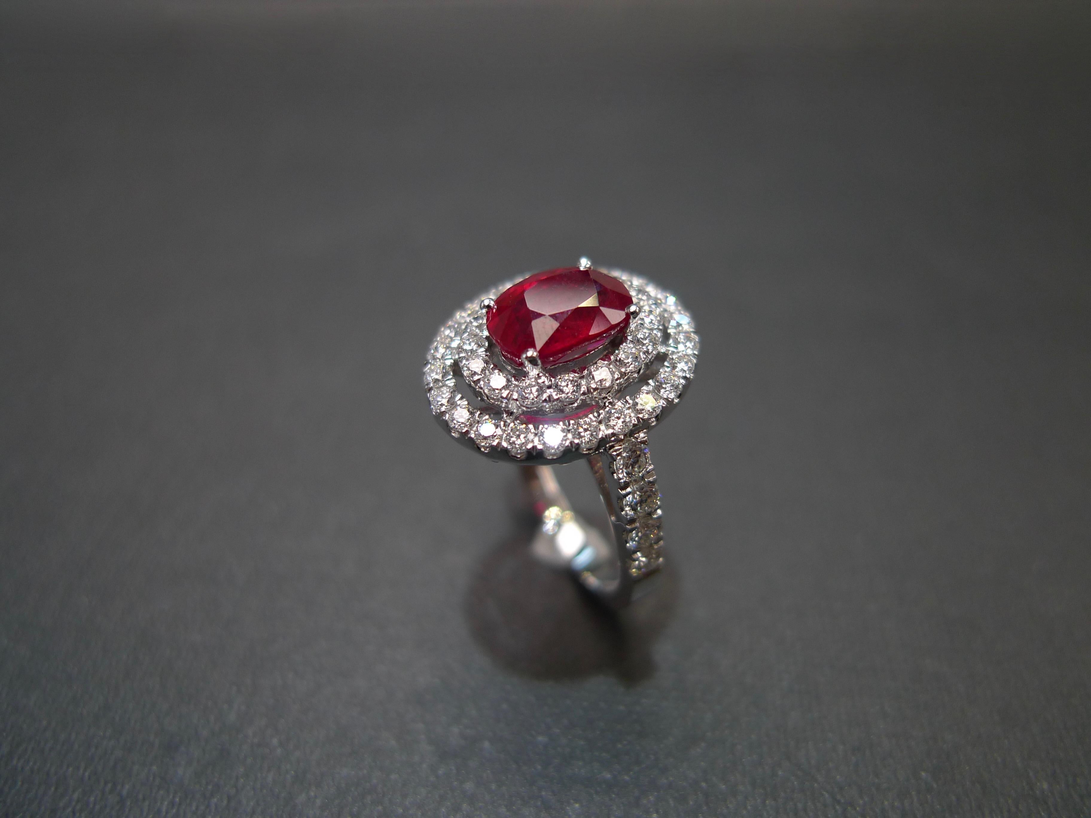 GIA Certificated 2.03 Carat Ruby Vivid Red Pigeon Blood Burma and Diamond Ring For Sale 1