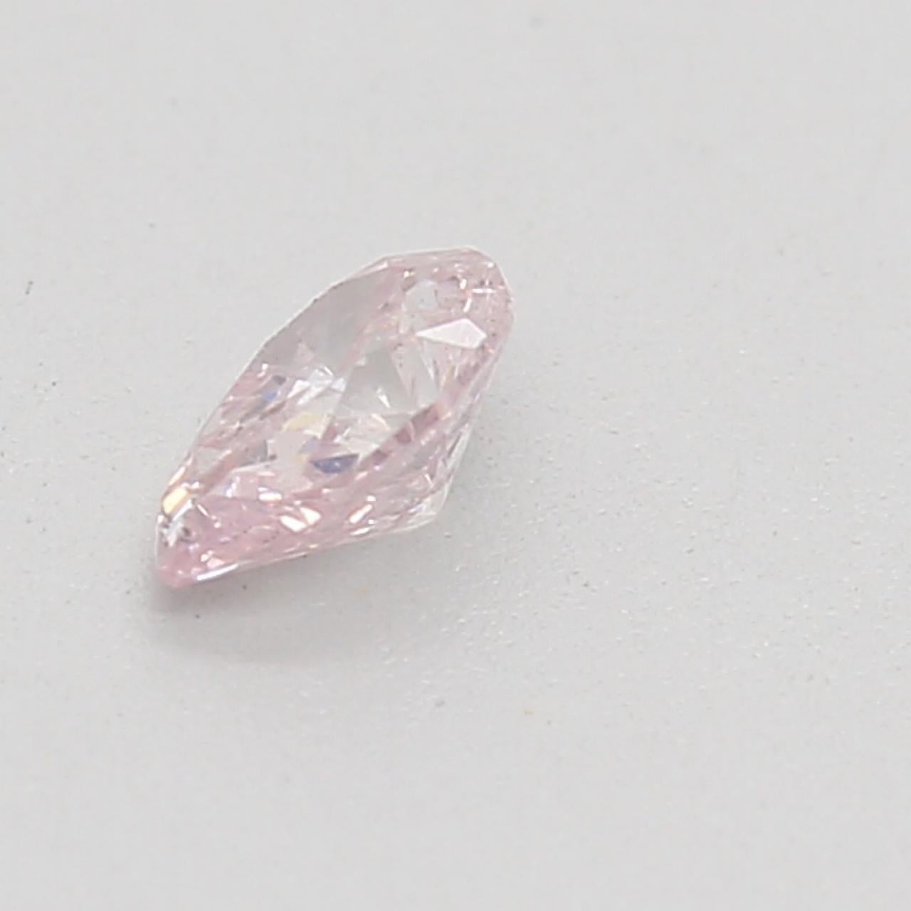 GIA Certified 0.13 Carat Fancy Light Yellow SI1 Clarity Diamond In New Condition For Sale In บางรัก, TH