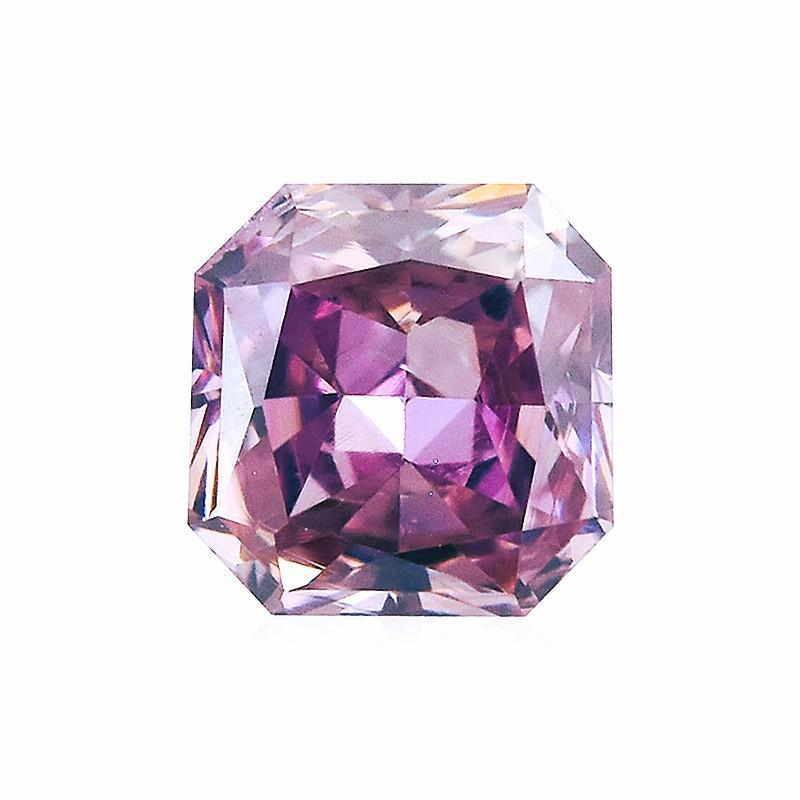 GIA Certified 0.13ct Fancy Deep Pink Cut Cornered Square Natural Diamond (Diamante naturale con angoli) In condizioni ottime in vendita a New York, NY