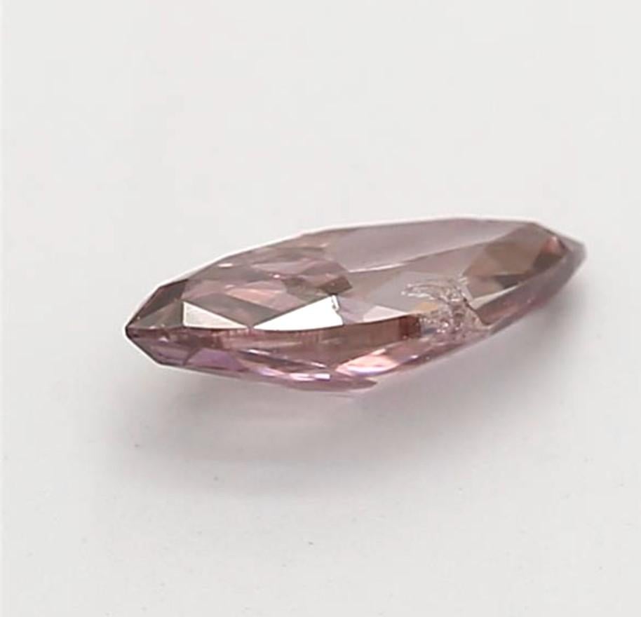 Taglio marquise GIA certificato 0,15 Carati Fancy Deep Brownish Purple Pink Diamond in vendita