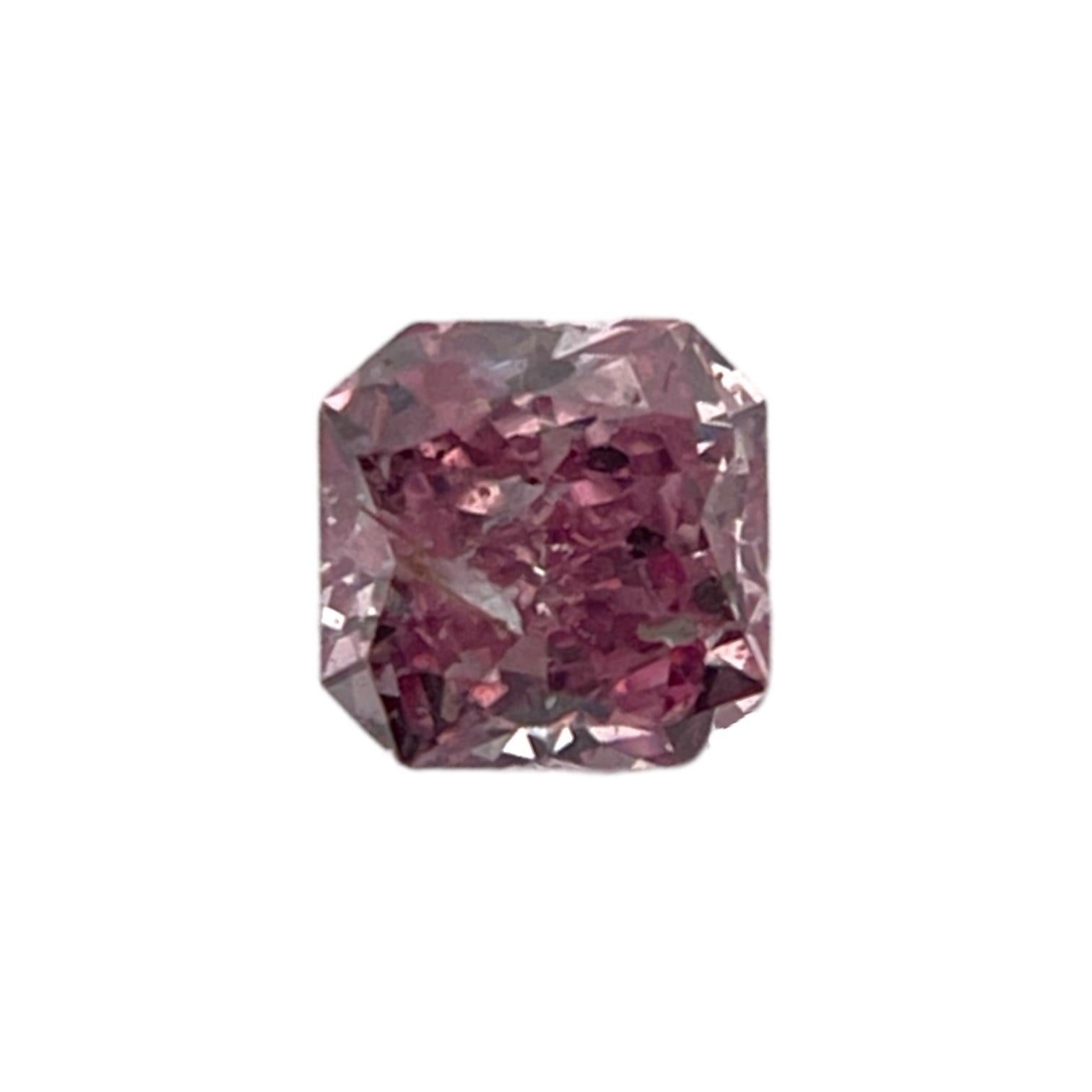 ITEM DESCRIPTION

ID #: NYC57749
Stone Shape: Radiant
Diamond Weight: 0.18Carat
Fancy Color: Purplish Pink
Cut:	Brilliant
Measurements: 3.33 x 3.33 x 1.91 mm
Symmetry: Excellent
Polish: Excellent
Fluorescence: None
Certifying Lab: GIA
GIA