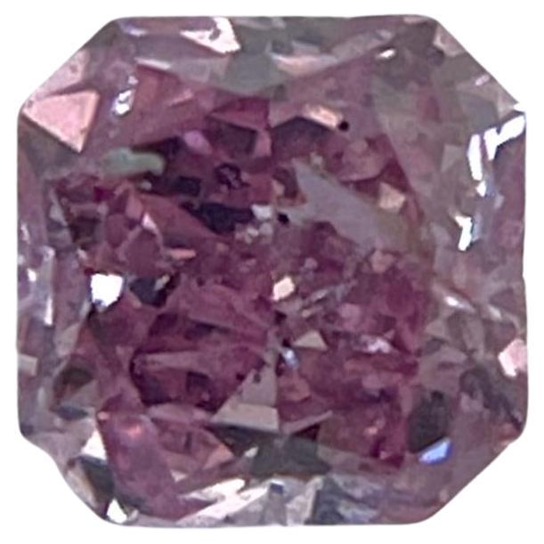 GIA zertifiziert 0,18 TCW Radiant Fancy Intense Purplish Pink Natural Diamond