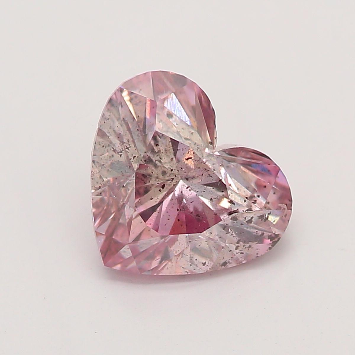 Certificato: GIA
Numero del rapporto: 5202158082
Forma e taglio: Cuore
Peso in carati: 0,70 carati
Misure: 5,41 x 6,22 x 3,55 mm
Grado di colore: Rosa Marrone Fantasia

CARATTERISTICHE DEL DIAMANTE:

Questo diamante marrone-rosa è un diamante unico
