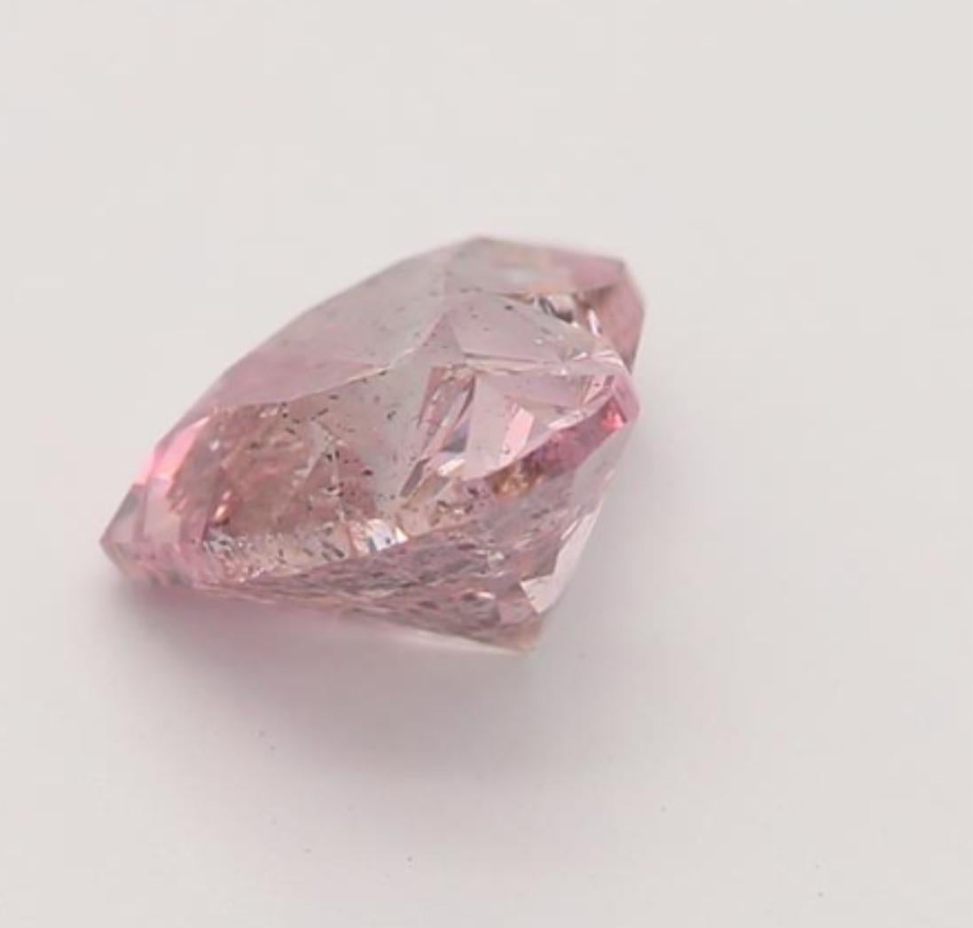 GIA Certified 0,19 Carat Fancy Pink Purple I2 Clarity Diamond in vendita 1