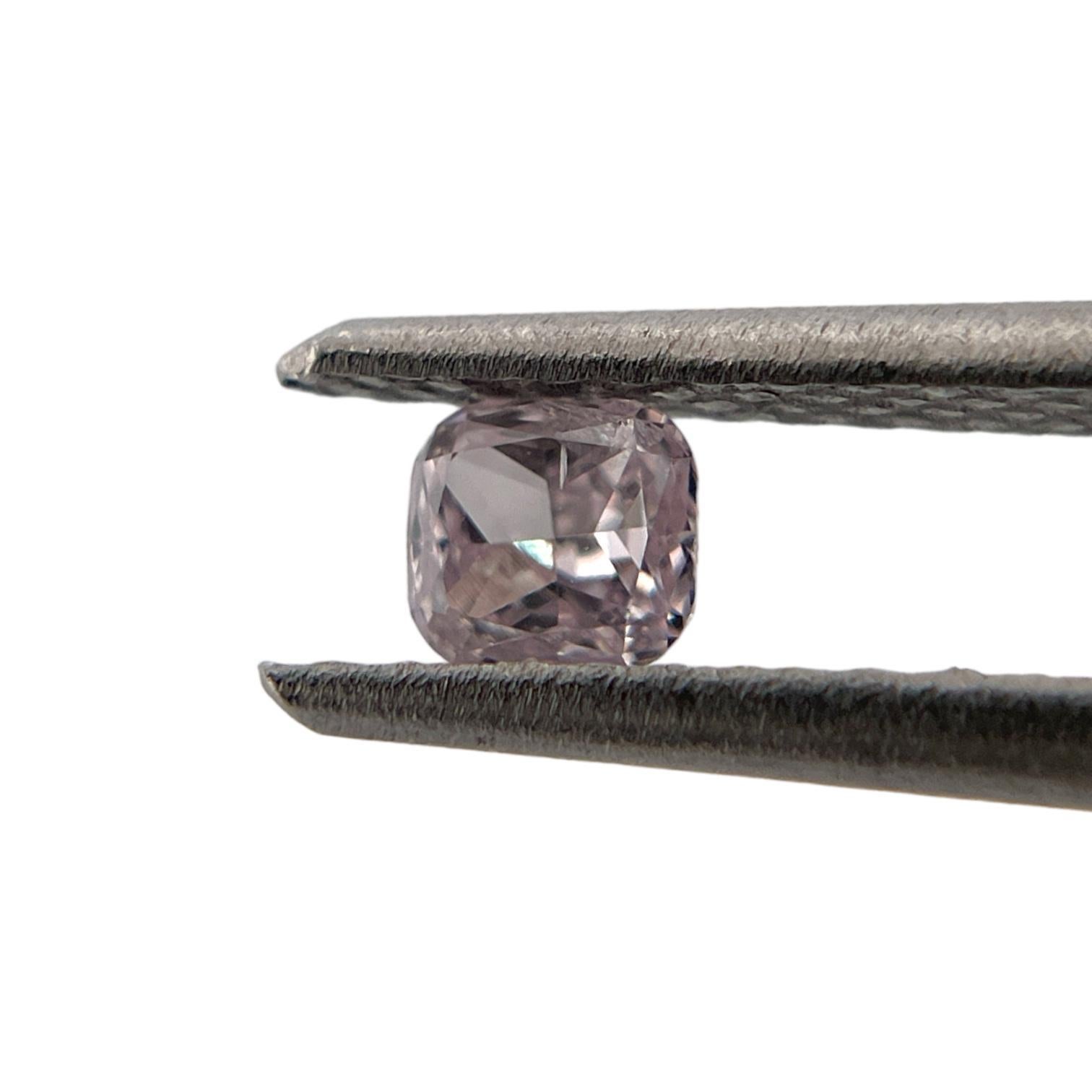 Modern GIA Certified 0.19 TCW Fancy Light Pink Natural Diamond For Sale