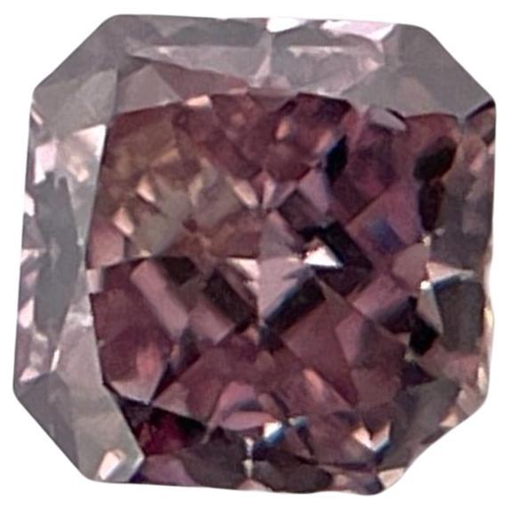 ITEM DESCRIPTION

ID #: NYC57875
Stone Shape: Radiant
Diamond Weight: 0.23Carat
Fancy Color: Purplish Pink
Cut:	Brilliant
Measurements: 3.49 x 3.48 x 2.14 mm
Symmetry: Excellent
Polish: Excellent
Fluorescence: None
Certifying Lab: GIA
GIA