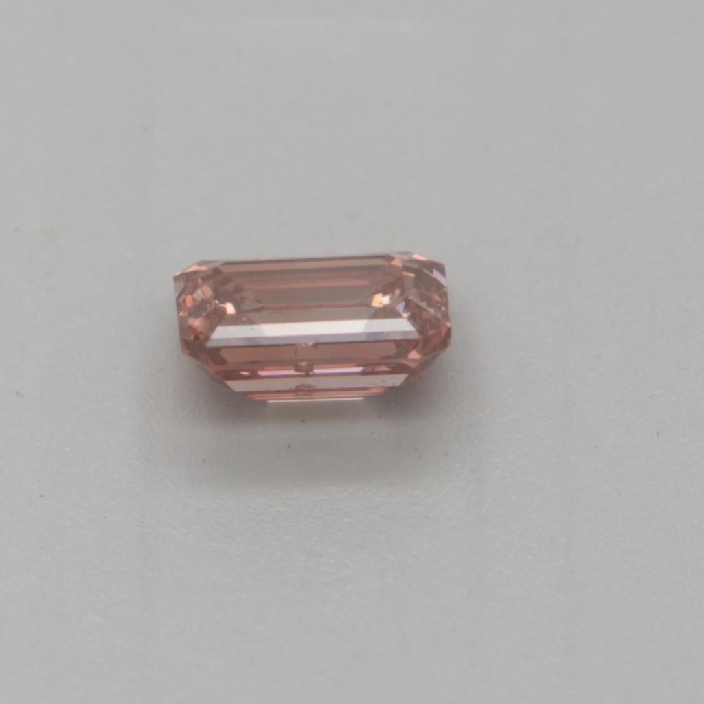 Diamante certificato GIA da 0,25 carati Fancy Deep Brownish Orangy Pink con purezza SI2 In condizioni Nuovo in vendita a บางรัก, TH