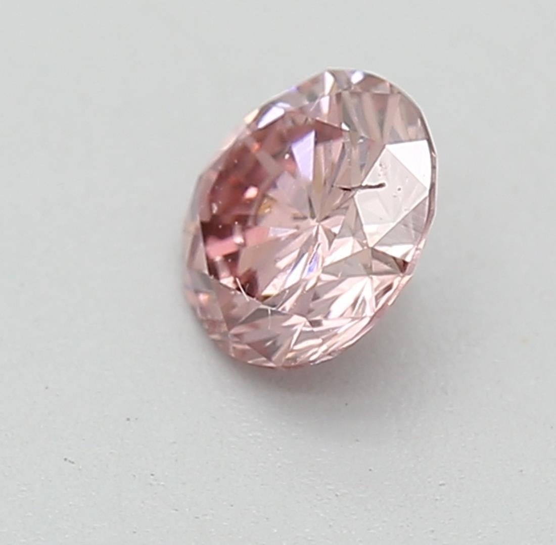 Taglio rotondo GIA Certified 0,25 Carat Fancy Orangy Pink SI2 Clarity Diamante certificato 0,25 Carat Fancy Orangy Pink SI2 Clarity in vendita