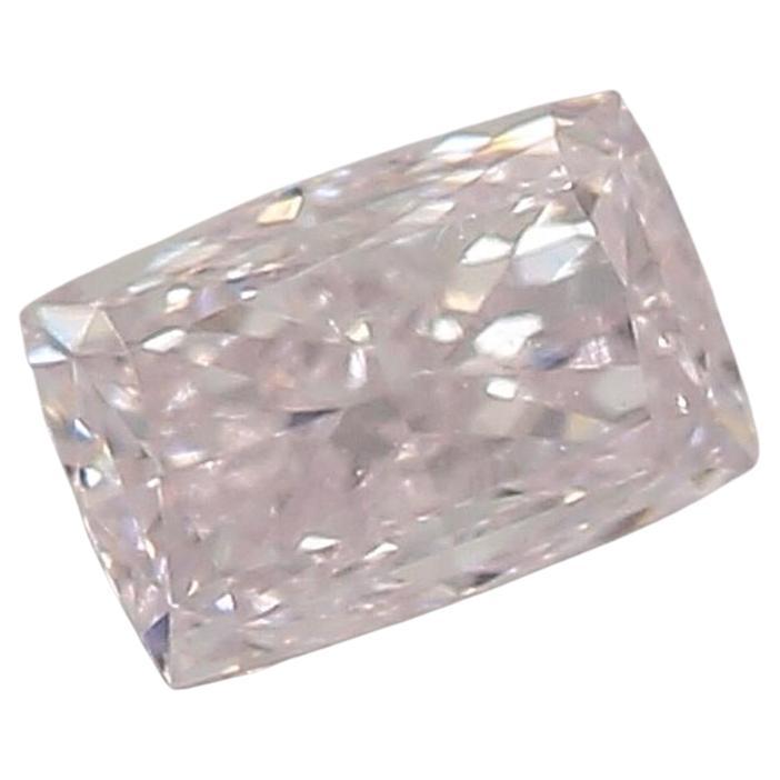 Diamante certificado por el GIA de 0,25 quilates de color rosa muy claro y claridad VS1