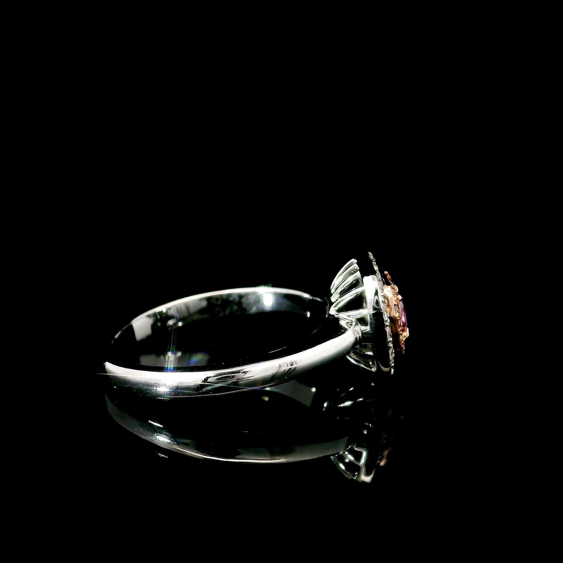 Anello con diamante certificato GIA da 0,26 carati di colore rosa tenue con purezza SI1 in vendita 2