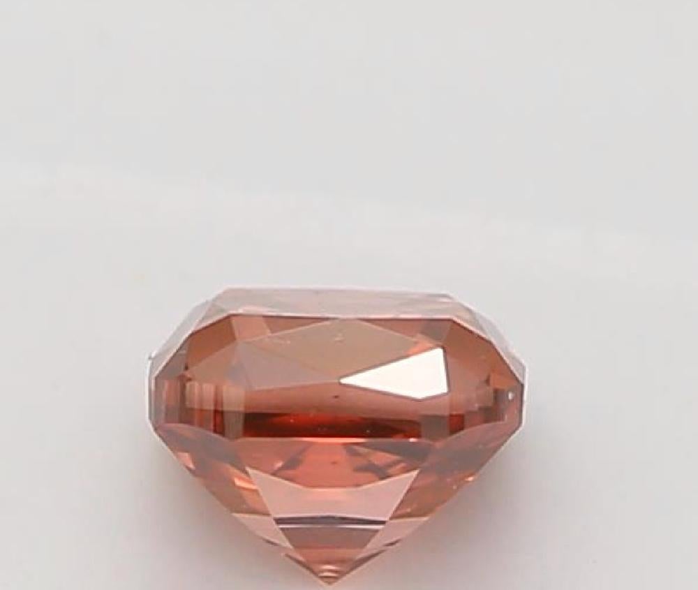 Diamant fantaisie rose orangé foncé de 0,26 carat de pureté VS2 certifié GIA Neuf - En vente à บางรัก, TH