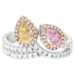 GIA-zertifizierter 0,26 Karat Hellgelber intensiv gelber VS2 / 0,30 Karat Hellrosa I1 18 K Ring