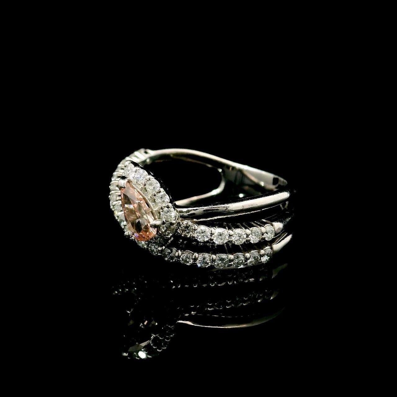 Women's or Men's 0.272 Carat Very Light Pink SI1 Clarity Diamond Ring For Sale