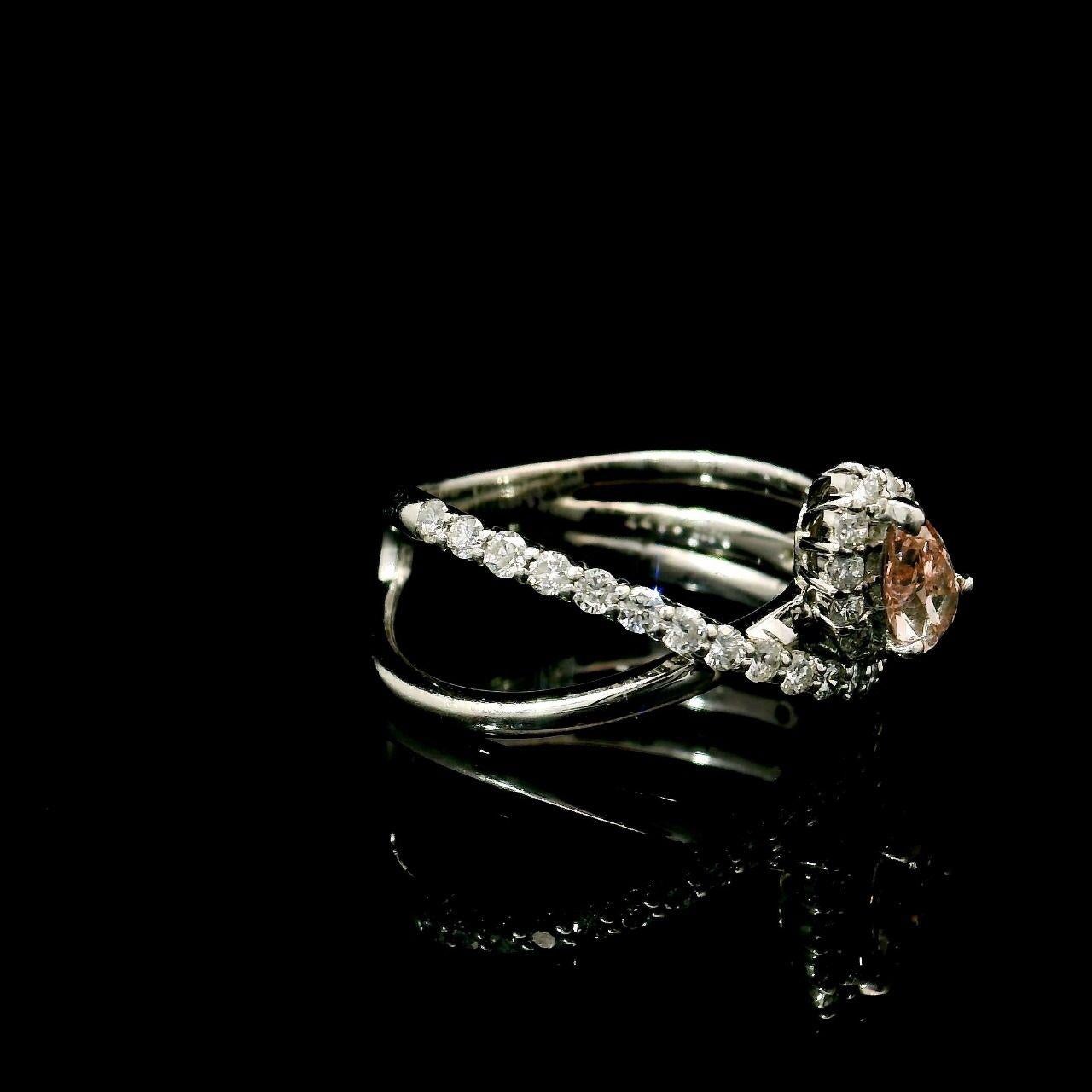 0.272 Carat Very Light Pink SI1 Clarity Diamond Ring In New Condition For Sale In บางรัก, TH