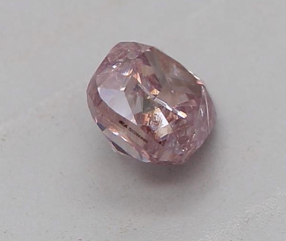 da uomo o donna Diamante certificato GIA da 0,31 carati di colore rosa violaceo e brunastro con purezza I2 in vendita