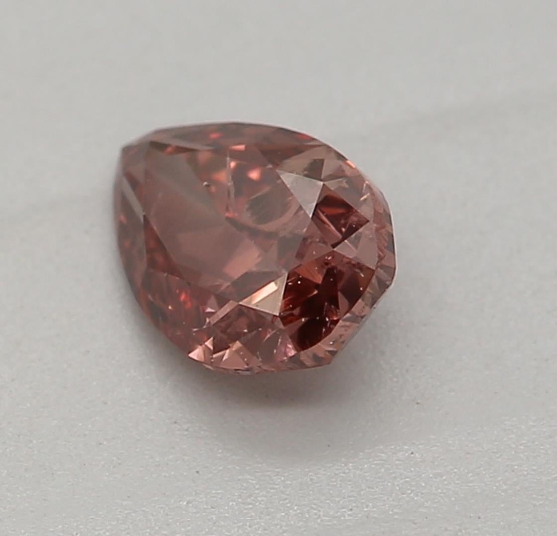 Taglio a goccia GIA Certificato 0,31 Carati Fancy Deep Orangy Pink I3 Clarity in vendita