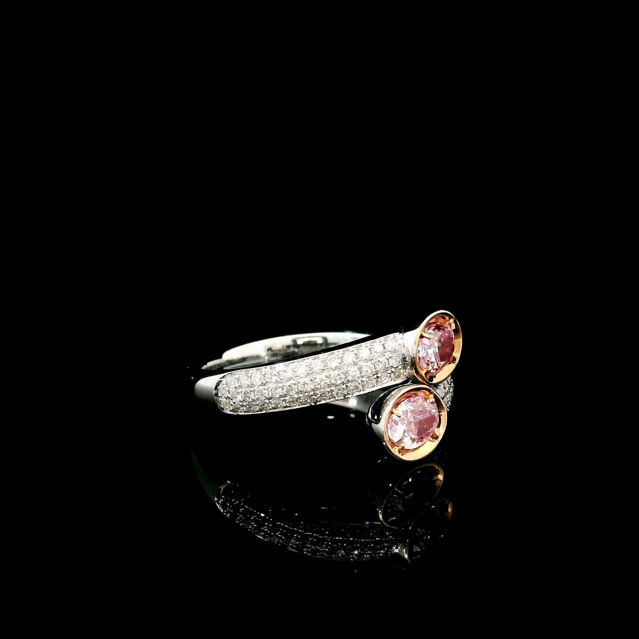 Anillo de diamantes con certificado GIA de 0,32 / 0,30 quilates de color rosa tenue y claridad SI2 Corte oval en venta