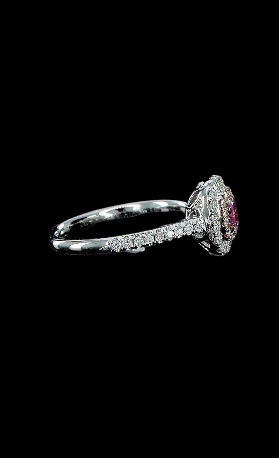 GIA Certified 0.33 Carat Faint Pink Diamond Ring SI2 Clarity For Sale 3