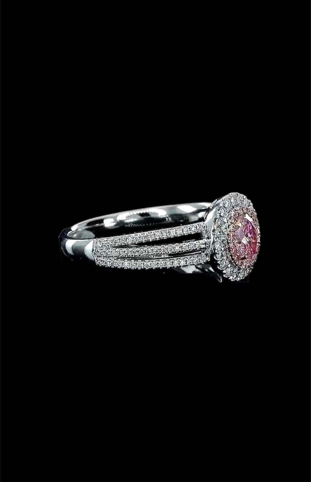 Bague en diamant certifié GIA de 0,33 carat de couleur rose clair VS2 Neuf - En vente à Kowloon, HK