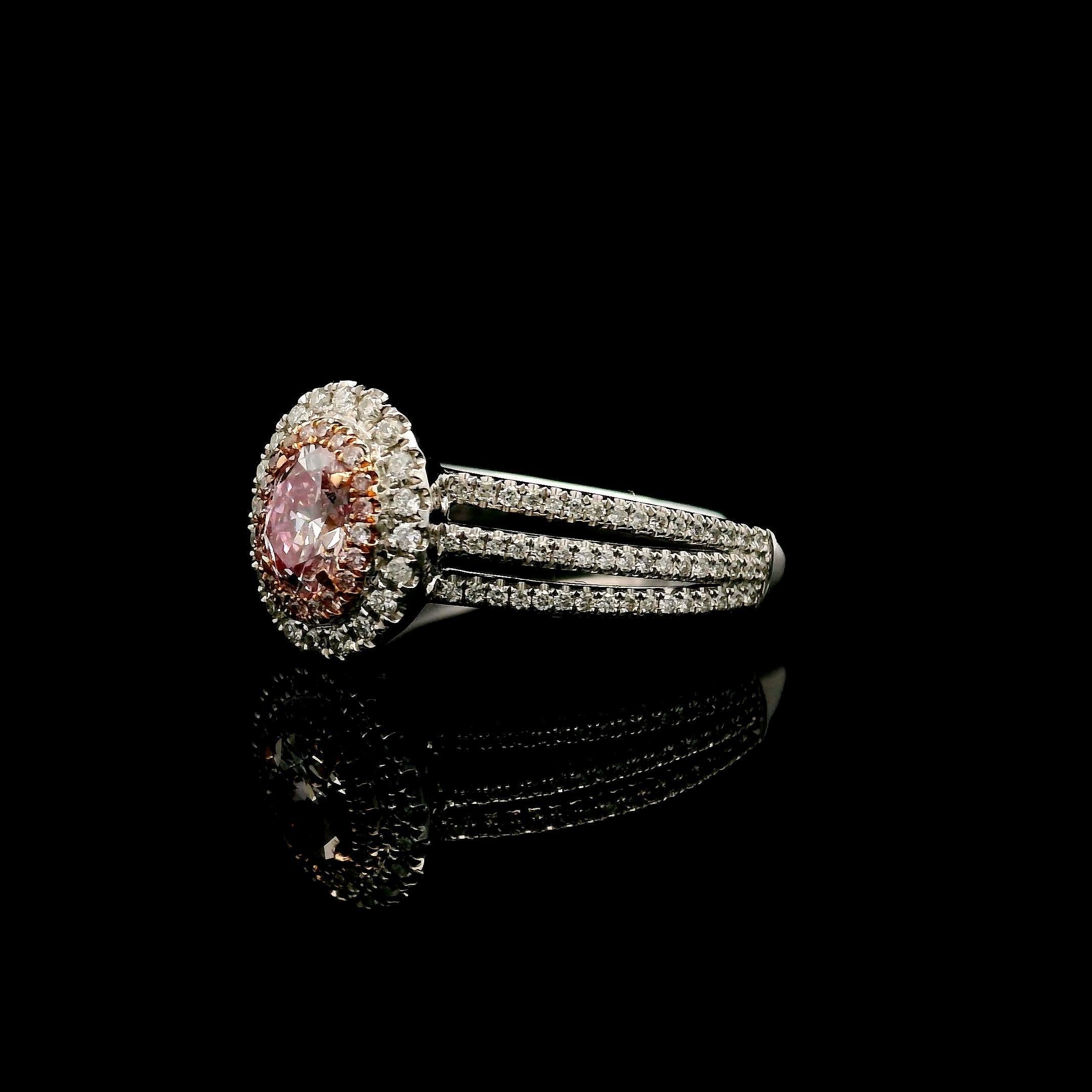 Anello con diamante certificato GIA da 0,33 carati di colore rosa tenue con purezza VS2 In condizioni Nuovo in vendita a บางรัก, TH