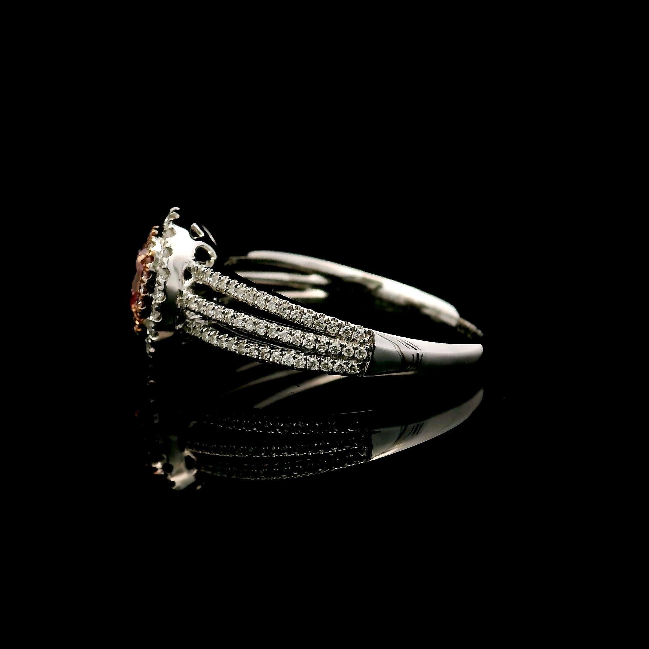 Anello con diamante certificato GIA da 0,33 carati di colore rosa tenue con purezza VS2 in vendita 1