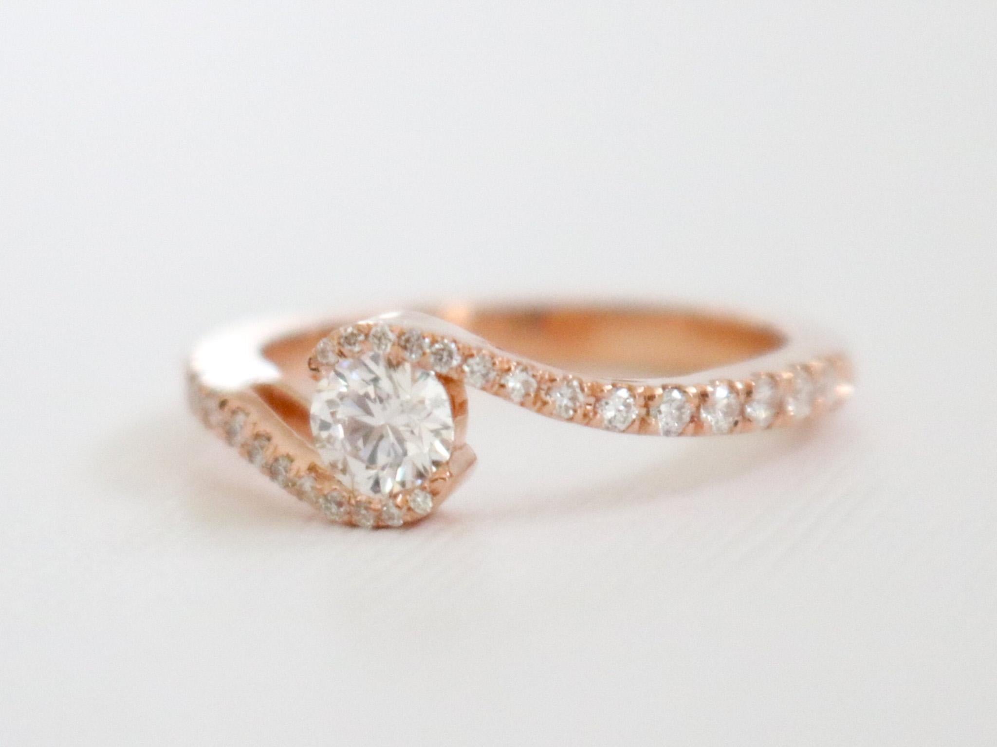 For Sale:  GIA Certified 0.55 Ctw Curved Half Halo Diamond Engagement Ring 4