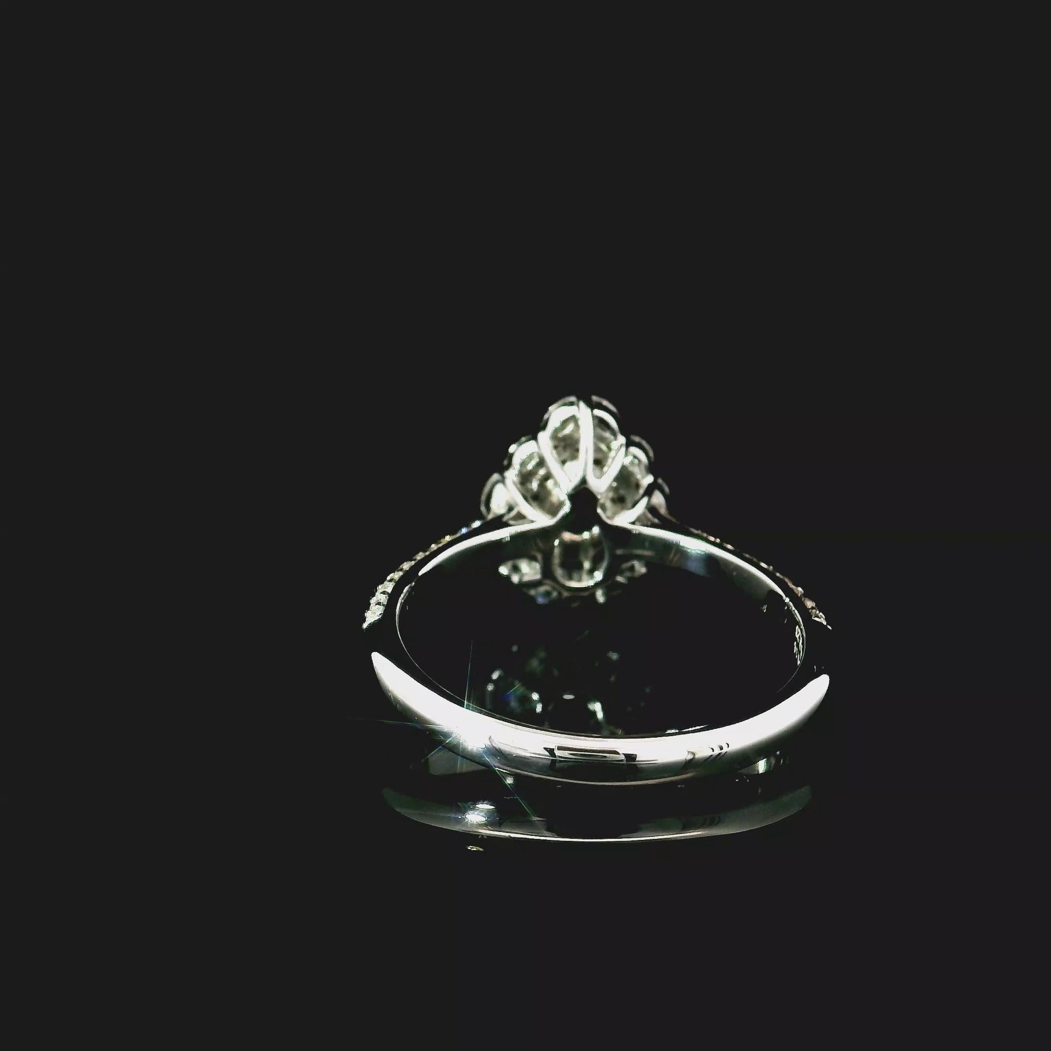 Taille poire Bague en diamant certifié GIA de 0,35 carat bleu clair (indéterminé), pureté SI2 en vente