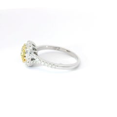 GIA-zertifizierter 0,36 Karat Fancy Hellgrüner Gelber VS2 Reinheit Diamantring