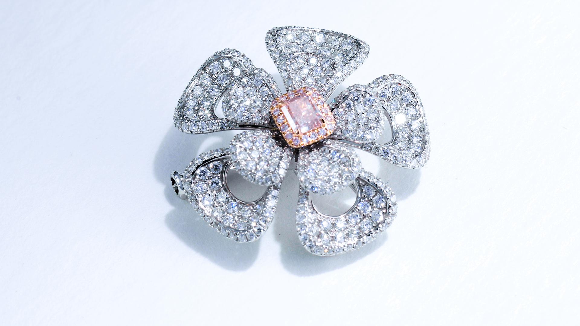 For Sale:  Gia Certified, 0.36 Carat Fancy Light Pink Radiant, Natural Fancy Colr Diamond 3