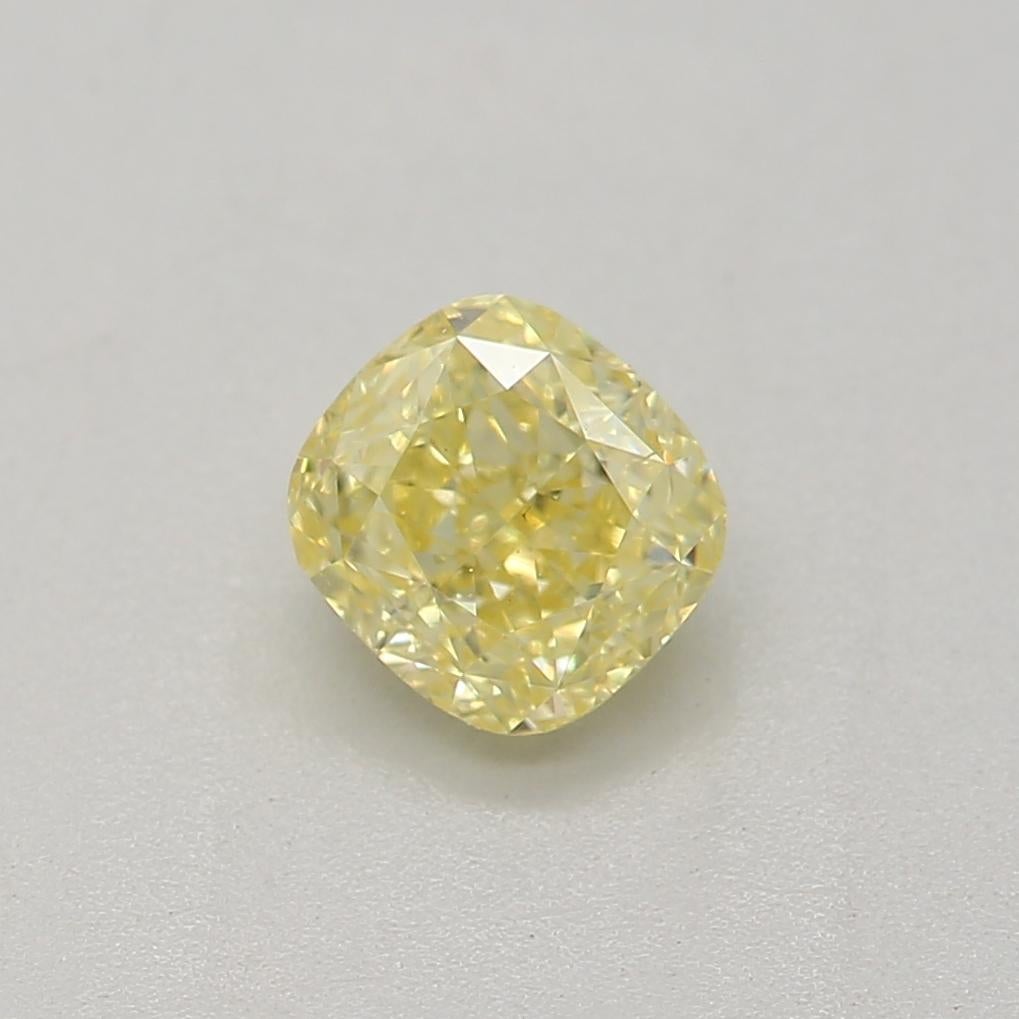 Certificat : GIA 
Numéro de rapport : 2221385848
Forme et coupe : Coussin
Poids en carats : 0,39 carats
Dimensions : 4,16 x 3,89 x 2,69 mm
Qualité de la couleur : Jaune intense fantaisie

CARACTÉRISTIQUES DU DIAMANT :

Ce diamant Fancy Intense
