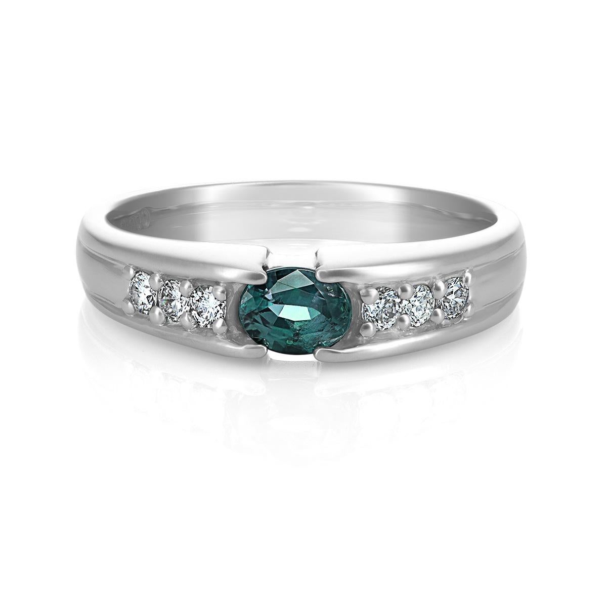 Women's GIA Certified 0.39 Carats Brazilian Alexandrite Diamonds set in Platinum Ring For Sale