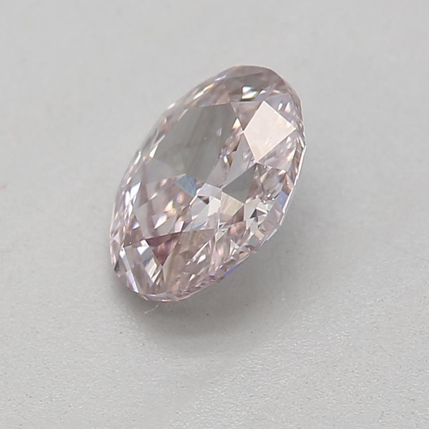 Taille ovale GIA Certified 0.40 Carat Fancy Brown Pink VS1 Clarity Diamond en vente
