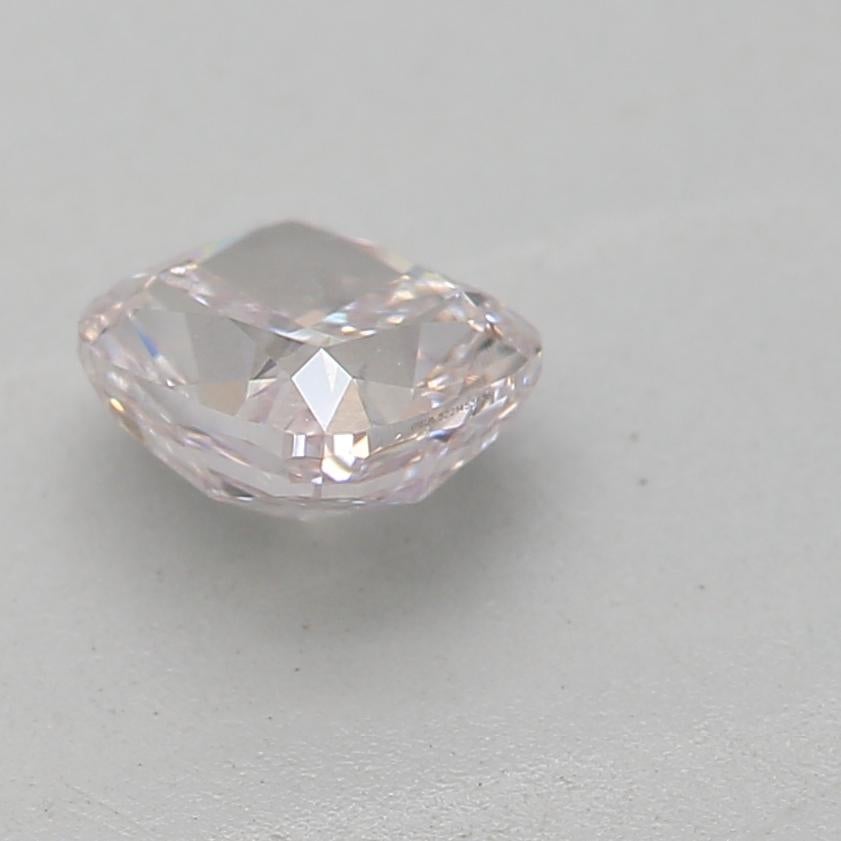 GIA Certified 0.40 Carat Fancy Light Pink SI2 Clarity Diamond In New Condition For Sale In บางรัก, TH