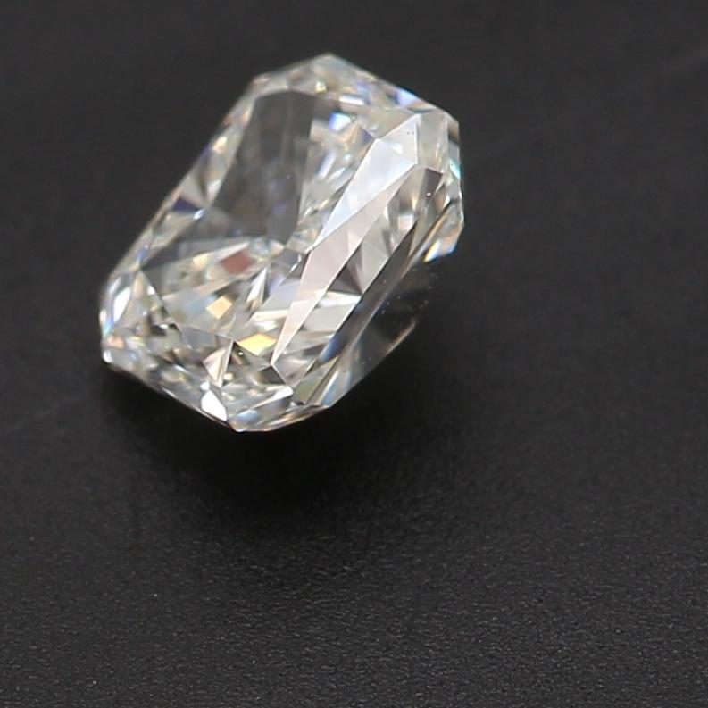 Women's or Men's GIA Certified 0.40 Carat I Colour VVS1 Clarity Diamond For Sale