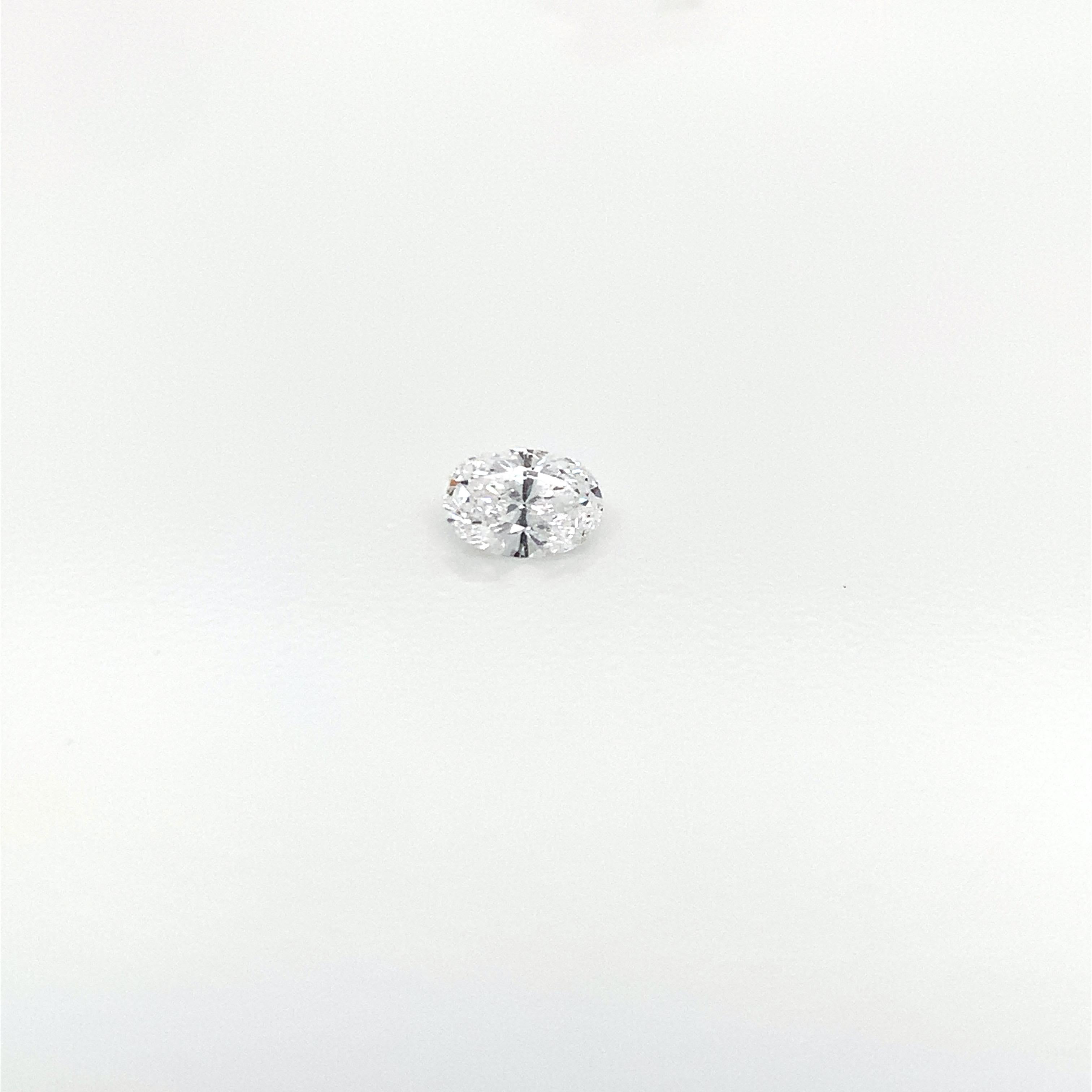 Oval Cut GIA Certified 0.40 Carat Oval Brilliant Diamond For Sale