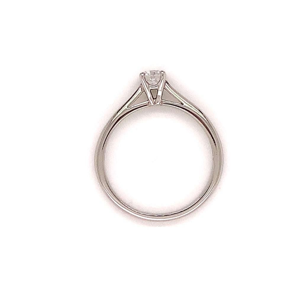 Women's GIA Certified 0.40 Carat Solitaire Round Brilliant Diamond Ring in Platinum For Sale