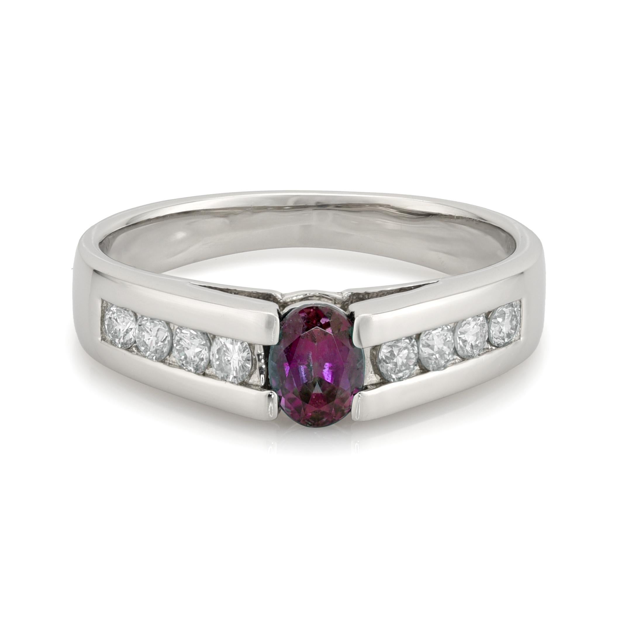 Women's GIA Certified 0.40 Carats Alexandrite Diamond set in Platinum Ring For Sale