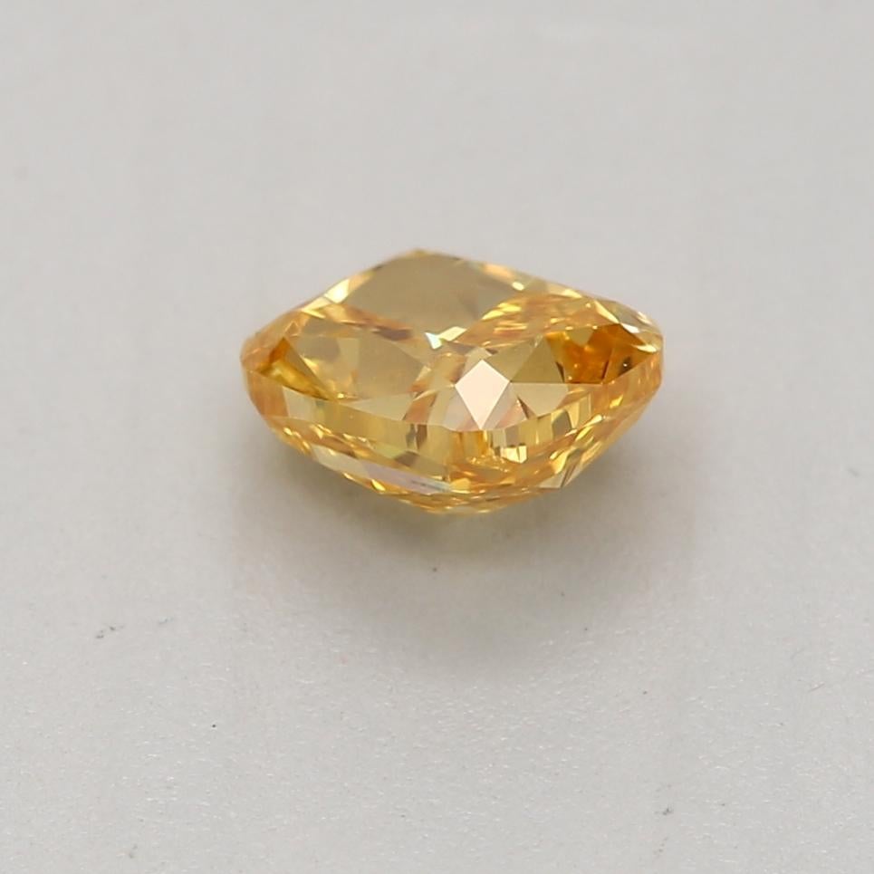 GIA Certified 0.41 Carat Fancy Vivid Yelllow Orange SI2 Clarity Diamond In New Condition For Sale In บางรัก, TH