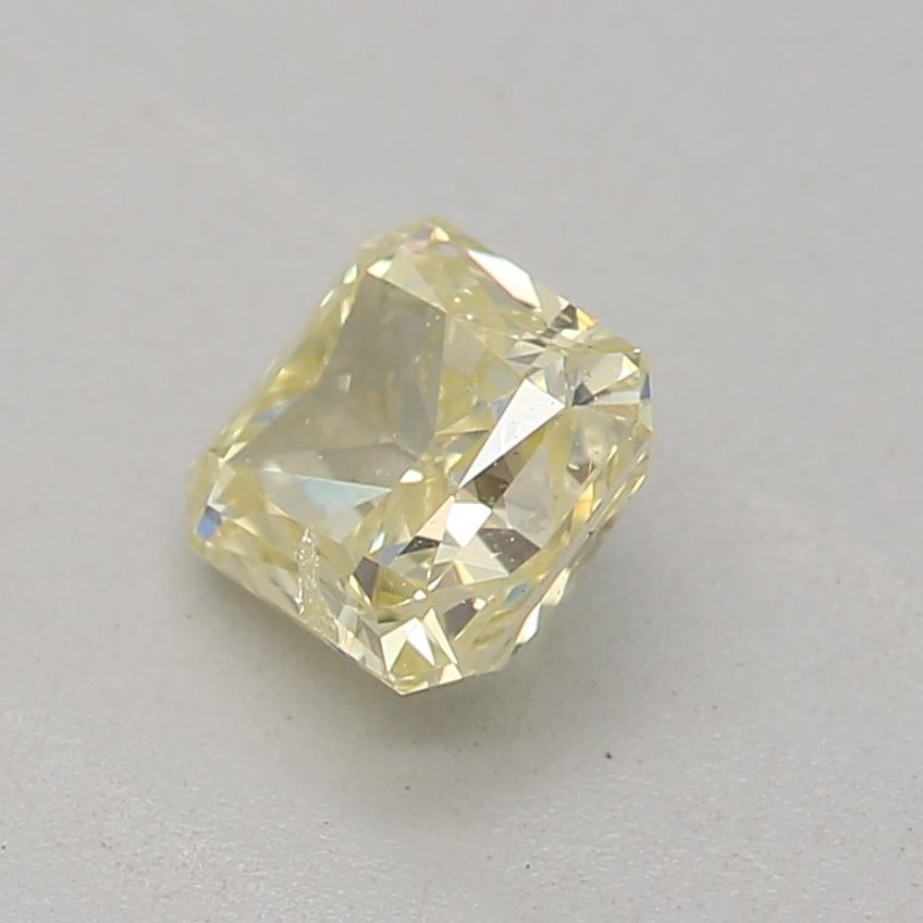 Taille radiant Diamant jaune fantaisie de 0,41 carat de pureté I1 certifié GIA en vente