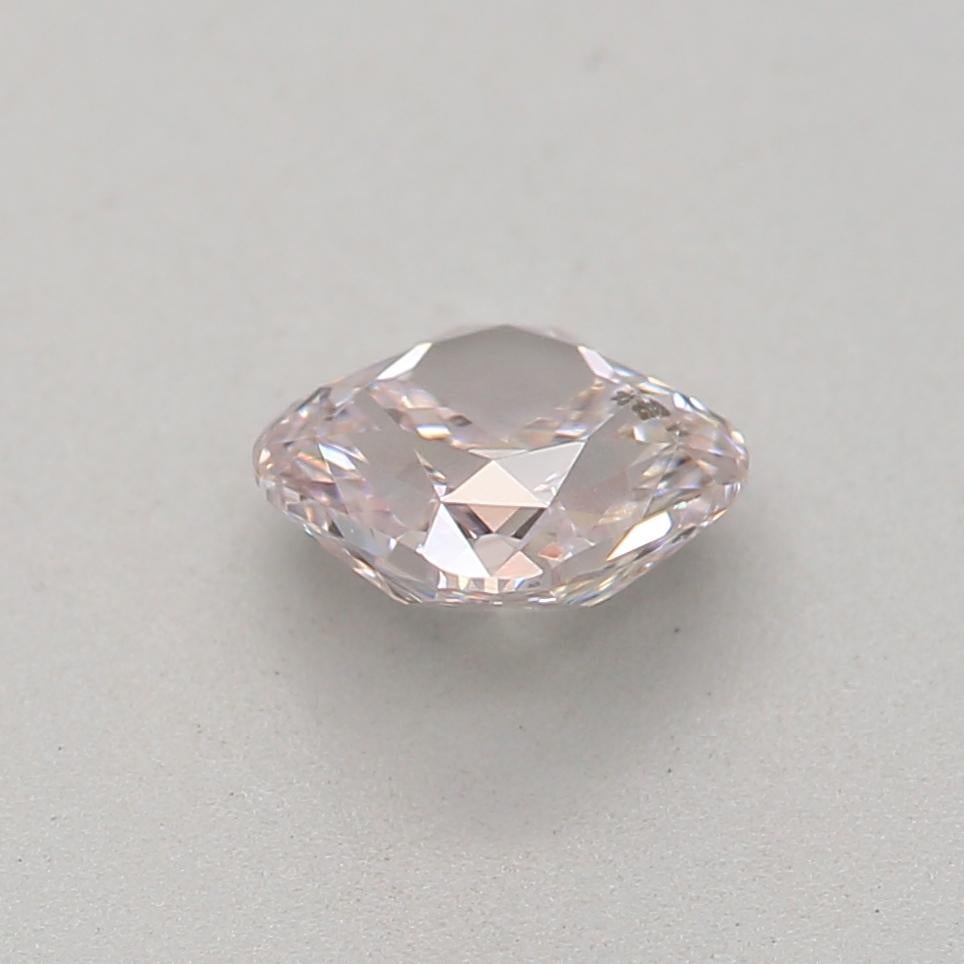 GIA Certified 0.41 Carat Light Pink SI2 Clarity Diamond In New Condition For Sale In บางรัก, TH