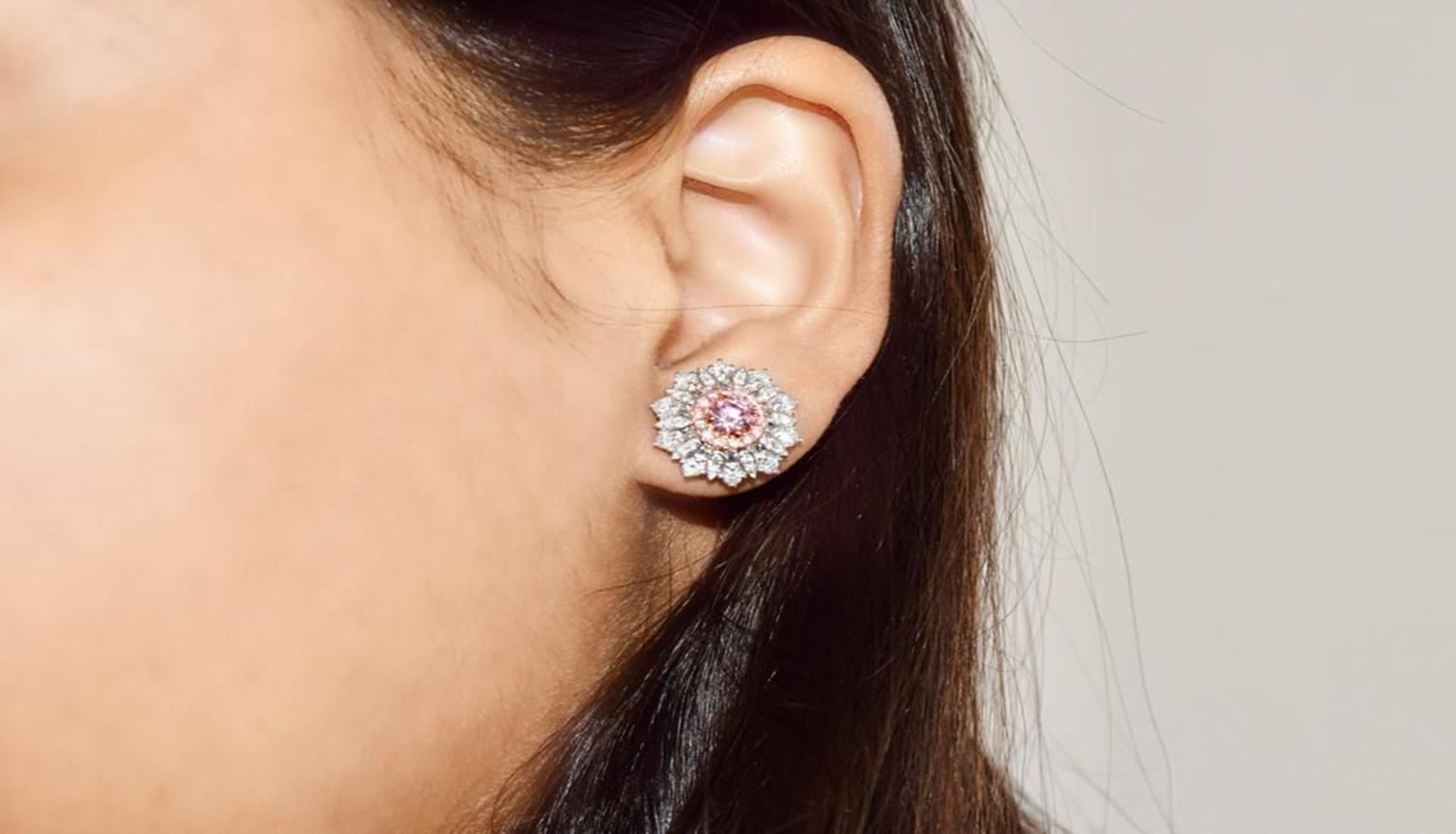 Taille ronde Boucles d'oreilles diamant certifié GIA 0.41 CT Faint Pink VS2/0.40 CT Faint Pink VS2 en vente