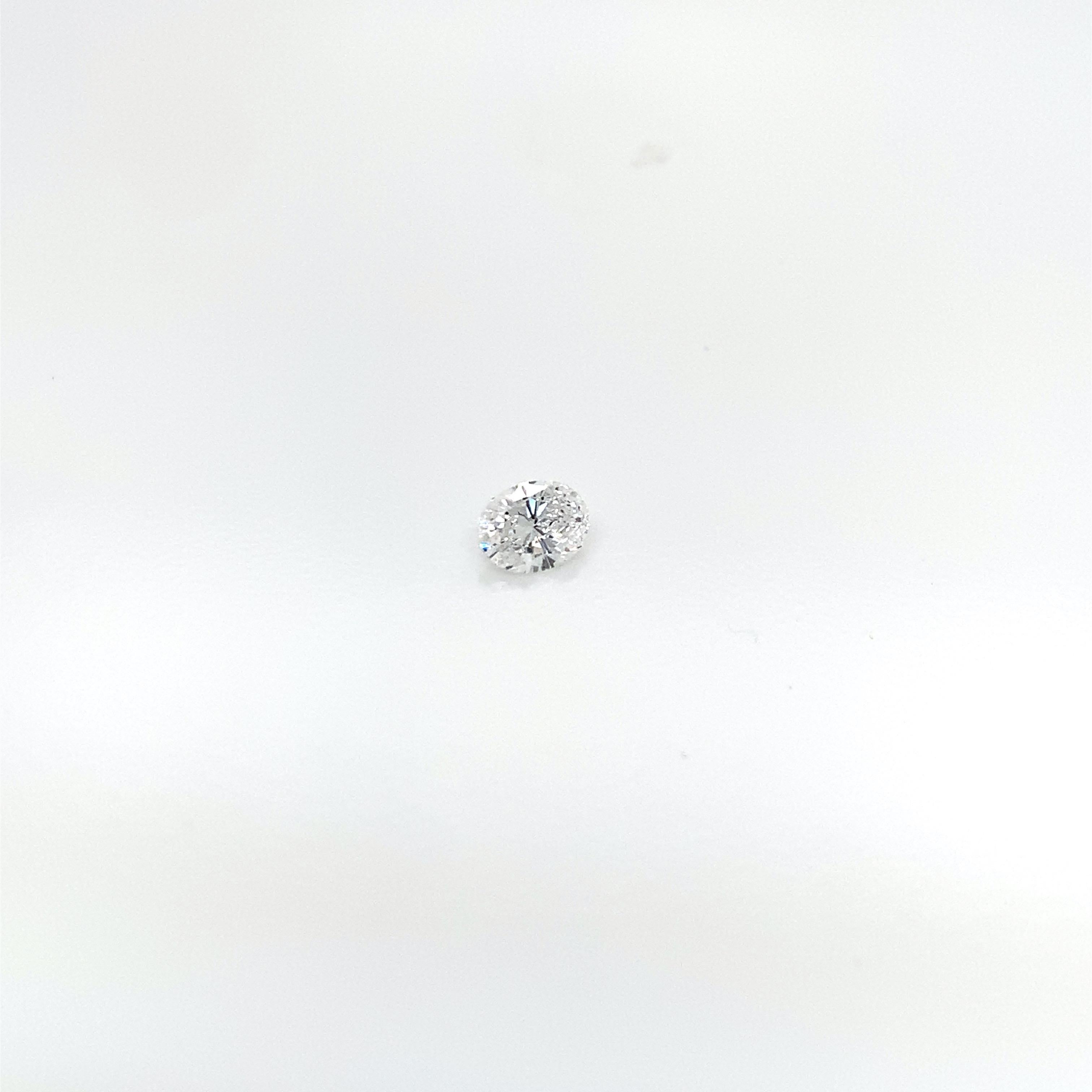 Diamant brillant ovale de 0,42 carat certifié par la GIA Neuf - En vente à New York, NY