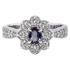 Anillo de diamantes y alejandrita brasileña de 0.43 quilates con certificado GIA y engastado en platino