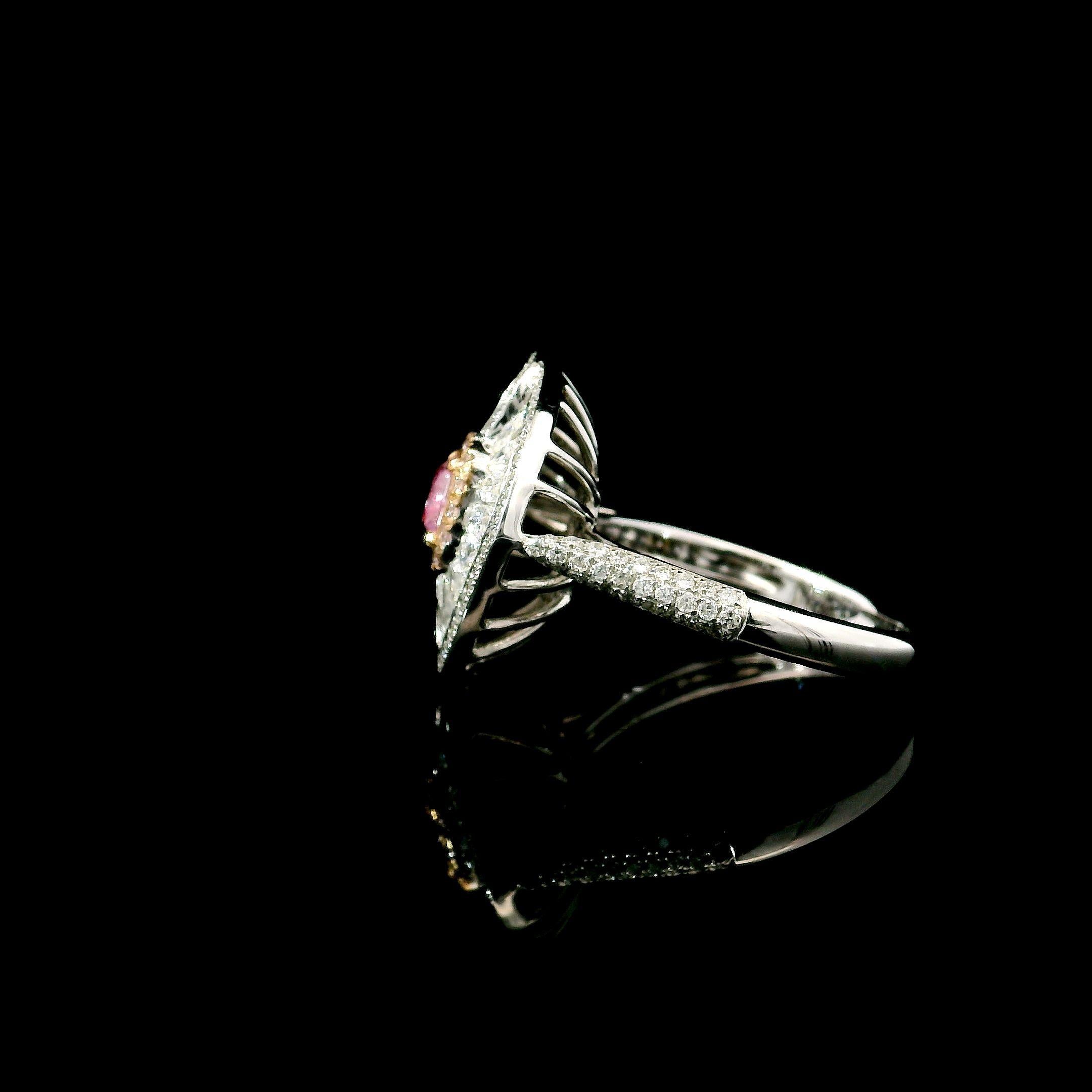 Anello con diamante certificato GIA da 0,43 carati di colore rosa tenue con purezza I2 in vendita 1