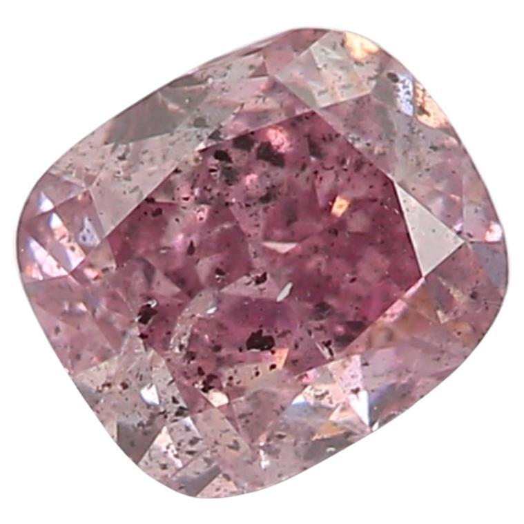 Diamante certificado por GIA de 0,43 quilates de color rosa fantasía púrpura con claridad I2