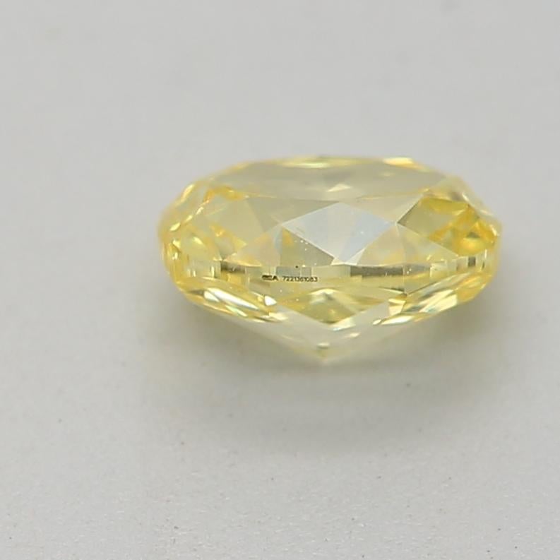 GIA Certified 0.43 Carat Fancy Vivid Yellow VS1 Clarity Diamond In New Condition For Sale In บางรัก, TH