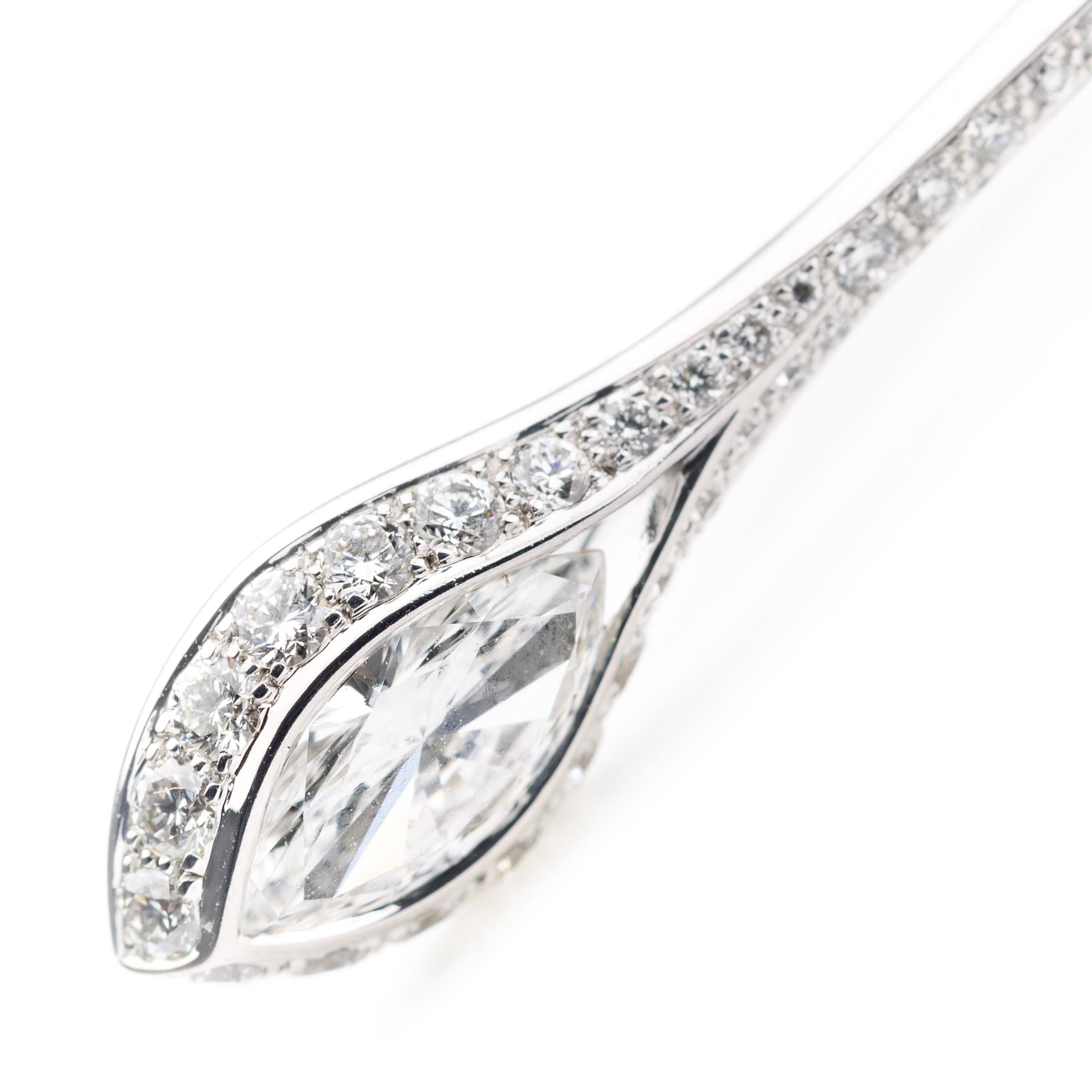 GIA Certified 0.43 Carat Marquise Diamond Royale Pendant In New Condition For Sale In LA NEUVEVILLE, CH